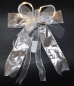 Mobile Preview: LED-Dekoschleife, Silber mit weiss, oder  silber mit schwarz oder Ihre Wunschfarbe  26x32cm große Fertigschleife