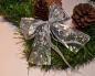 Mobile Preview: Organzatraum - Weihnachtsschleife mit Gold oder Silber Sternen, Christbaumschleife oder Geschenkschleife