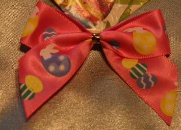 Pink Satin- Geschenkschleife für Ostern, Ostereier gelb und blau, Exklusivdruck