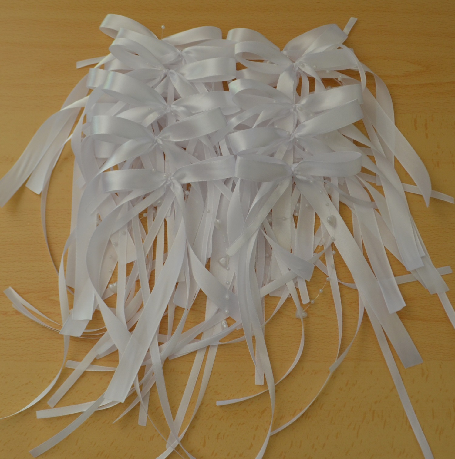 Weiß Türkis  Hochzeit 20 Stück Antennenschleifen Perlenband 10cm x 20 cm 