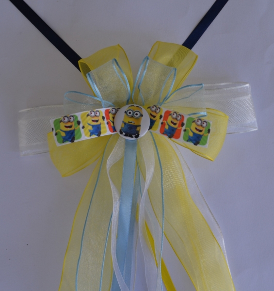 Schultütenschleife Minion - Farben mit Anstecker, Pin, weiß, blau, gelb