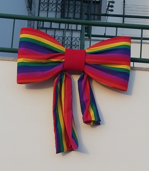 Riesenschleife, Dekoschleife LGBTQ+ Pride, Regenbogen Schleife 90 x 85 cm
